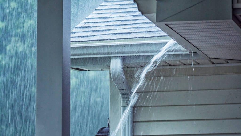 Preventing Gutter Overflow: 5 Expert Tips for a Dry House